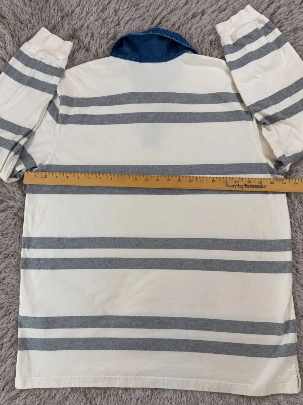 Levi's Men's Cream & Gray Striped Long-Sleeve Rugby with Blue Collar